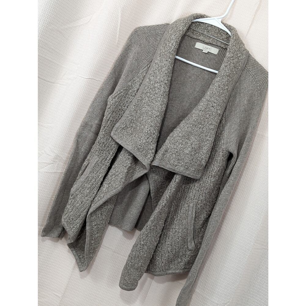 NWOT! ANN TAYLOR LOFT! WOOL BLEND NUBBY FINISH BEIGE OPEN CARDI SWEATER! SZ M